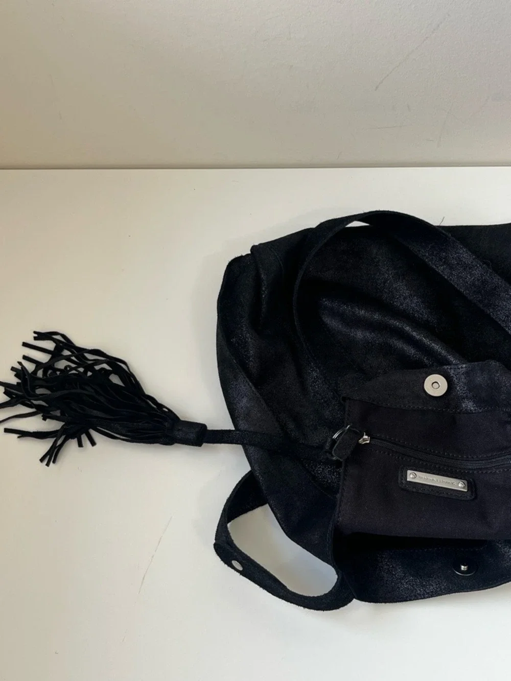 BANANA REPUBLIC Women Black Shimmer Leather Suede Tassel Tote Y2K 2010 - Picture 3 of 10